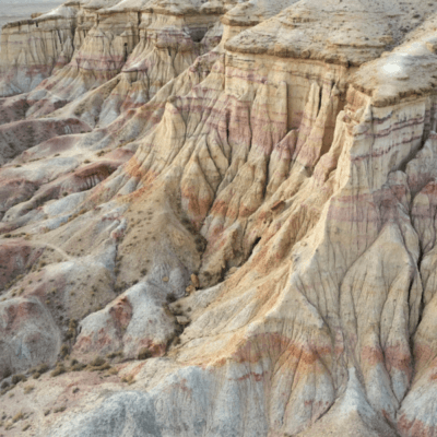 Les Falaises Blanches-Tsagaan Suvarga en Mongolie